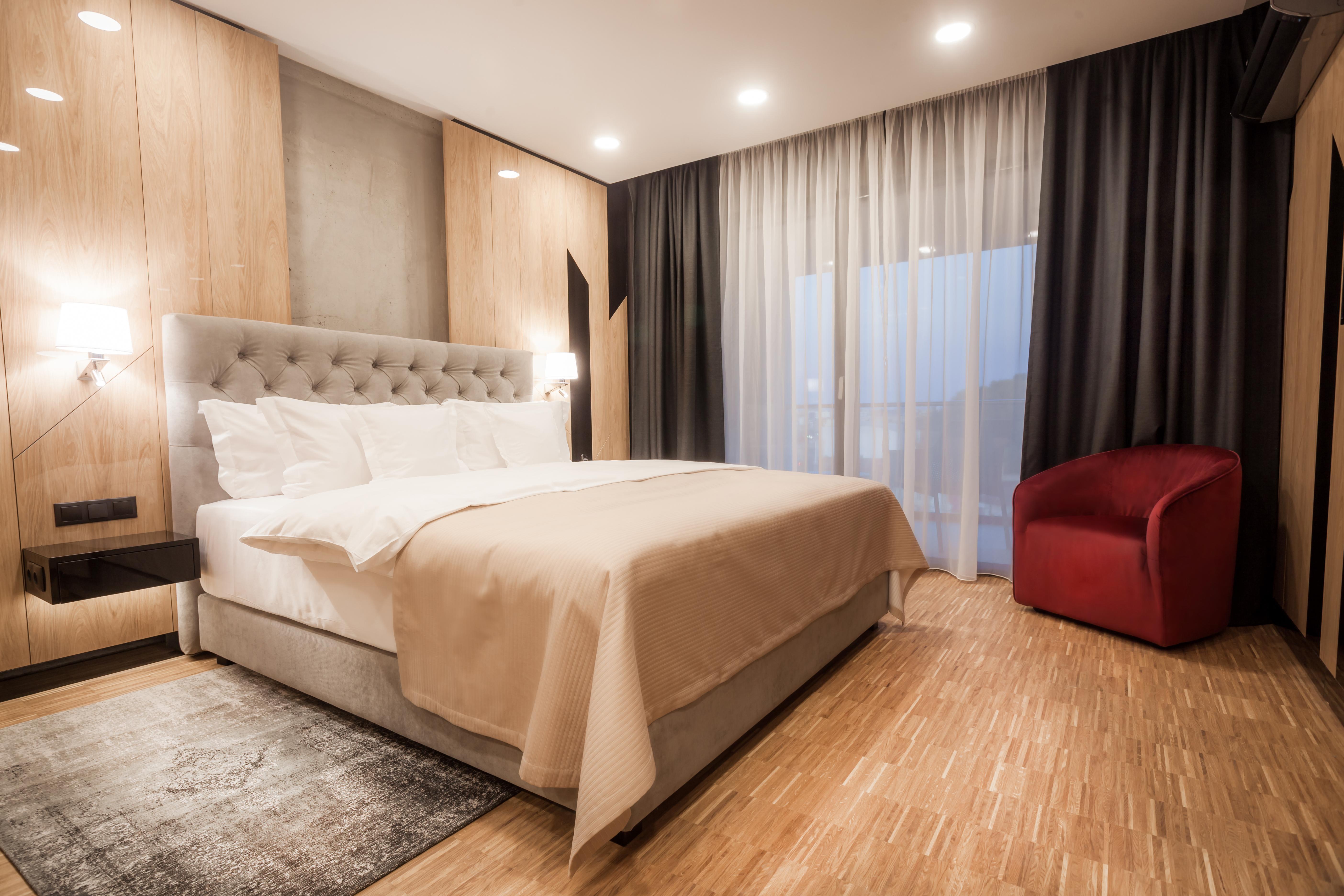 Hotel Platinia Kolozsvár Kültér fotó A bedroom