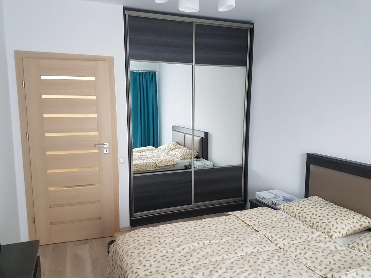 Hotel Platinia Kolozsvár Kültér fotó Sliding wardrobe
